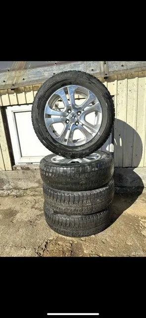 Продам комплект колёс 185/65R15 - Инструмент в Чита