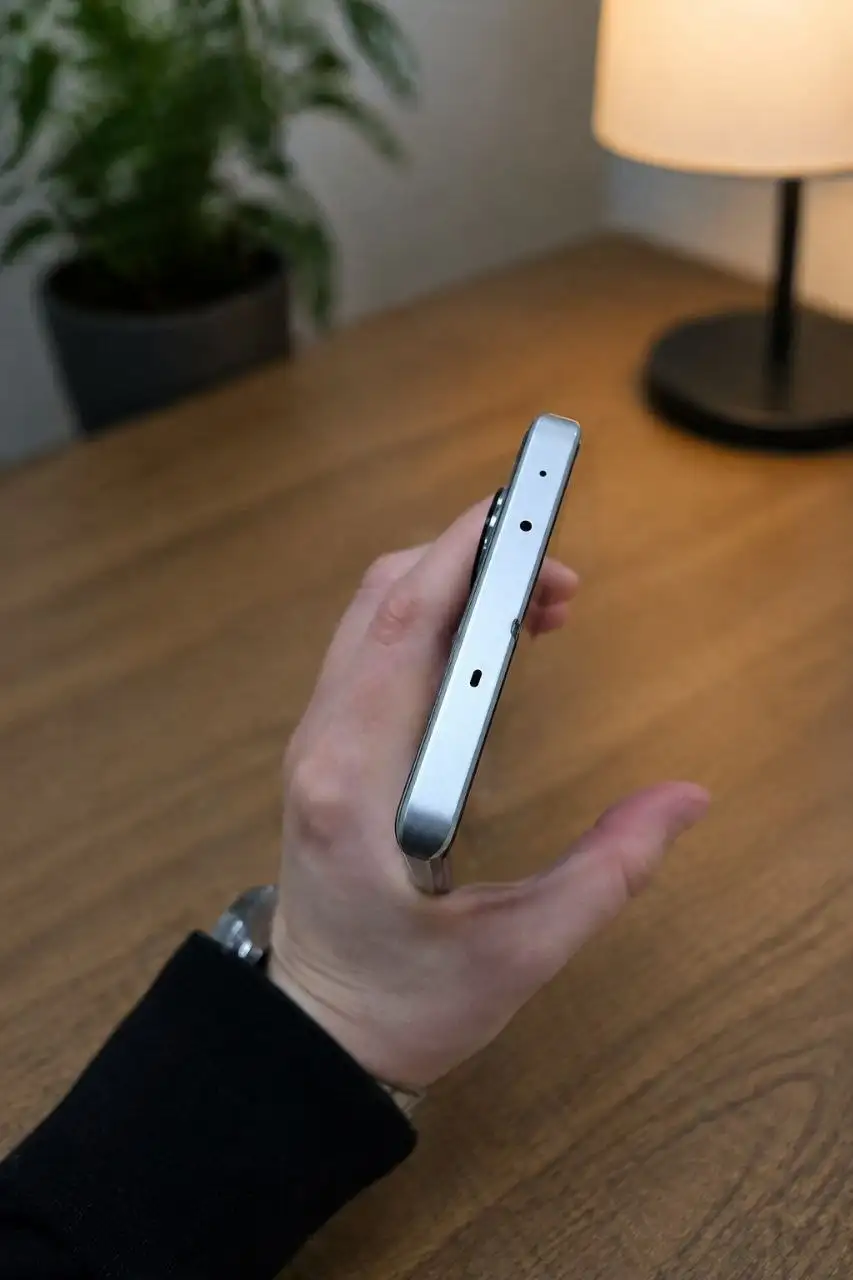 Продам Realme GT6 12/256 - Смартфоны (Электроника) в Чита