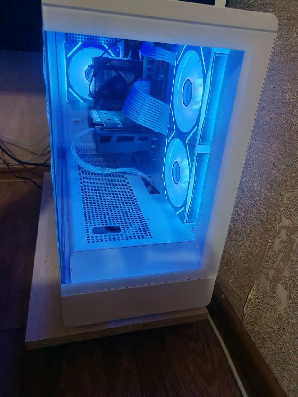 Продажа игрового компьютера, Core i7, RX 570 - Готовые ПК (Электроника) в Чита
