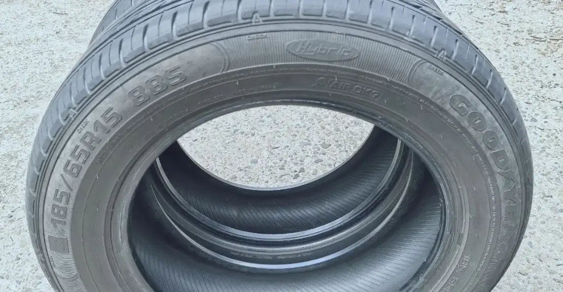 Летние шины GoodYear 185/65 R15, 2 шт - Шины и диски (Авто) в Чита