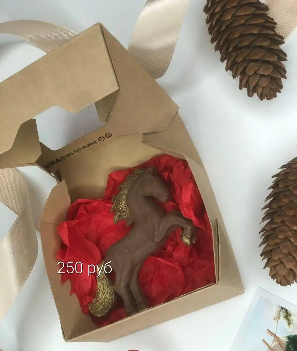 Шоко-лошадки и шоко-фигурки из бельгийского шоколада