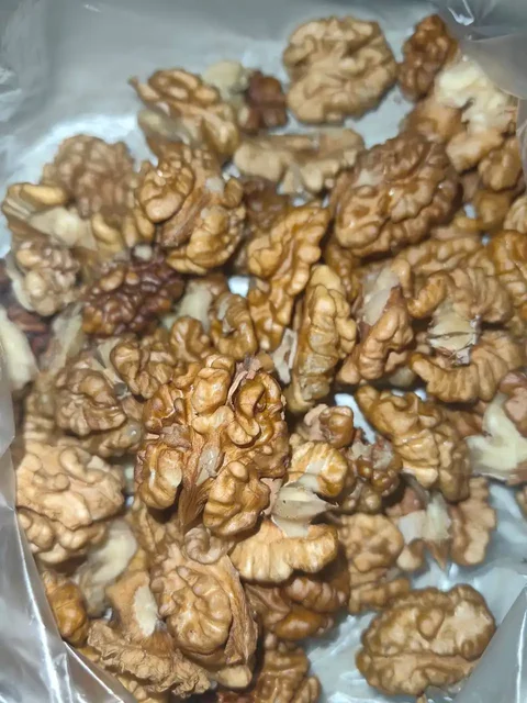 Продам грецкий орех 2025г нечищеный - частное объявление в Таганрог