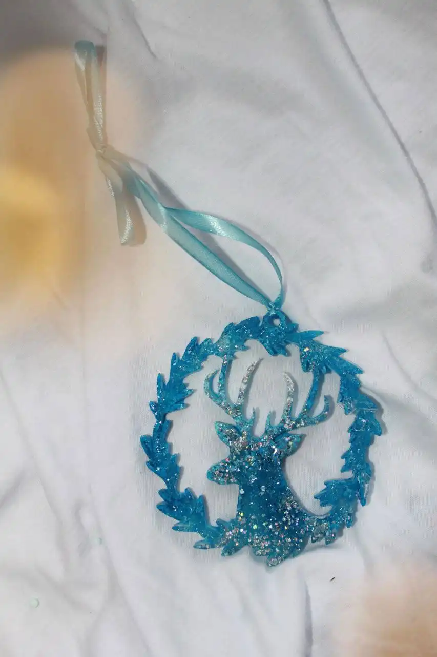 Елочные игрушки из смолы