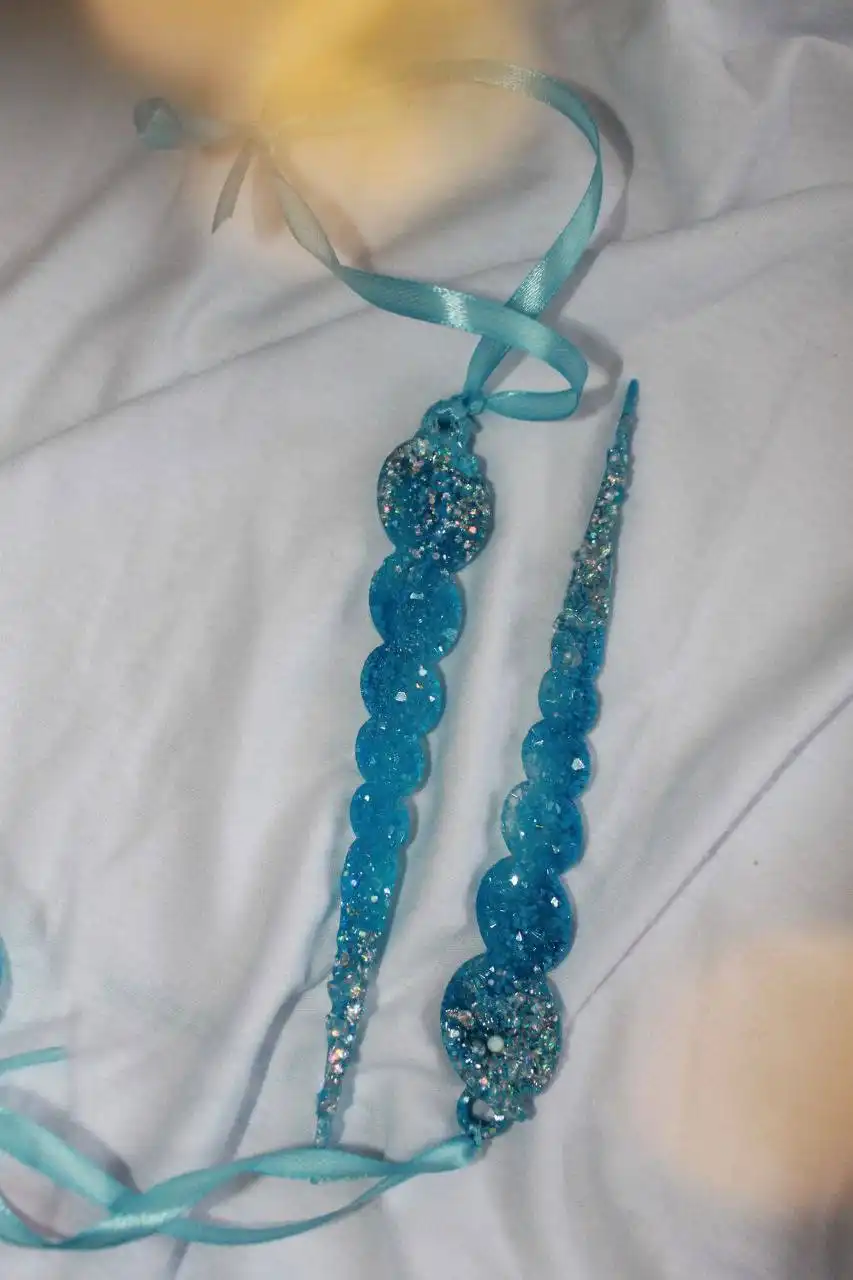 Елочные игрушки из смолы