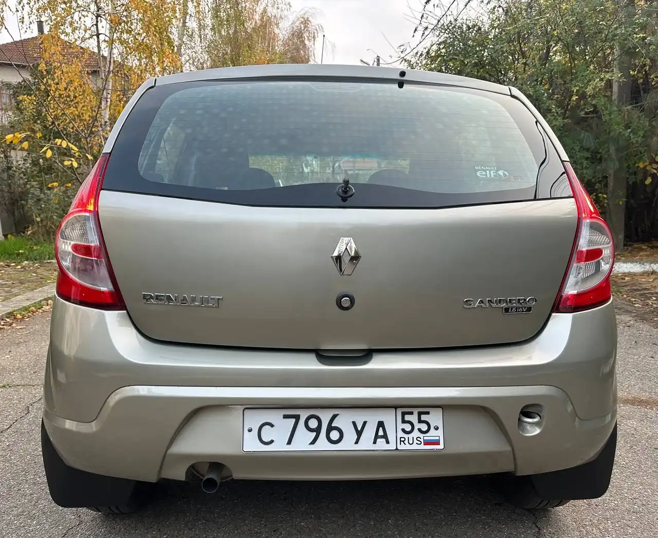 Рено Сандеро 2011