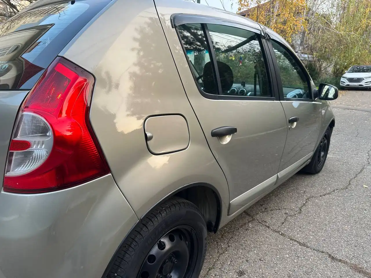 Рено Сандеро 2011