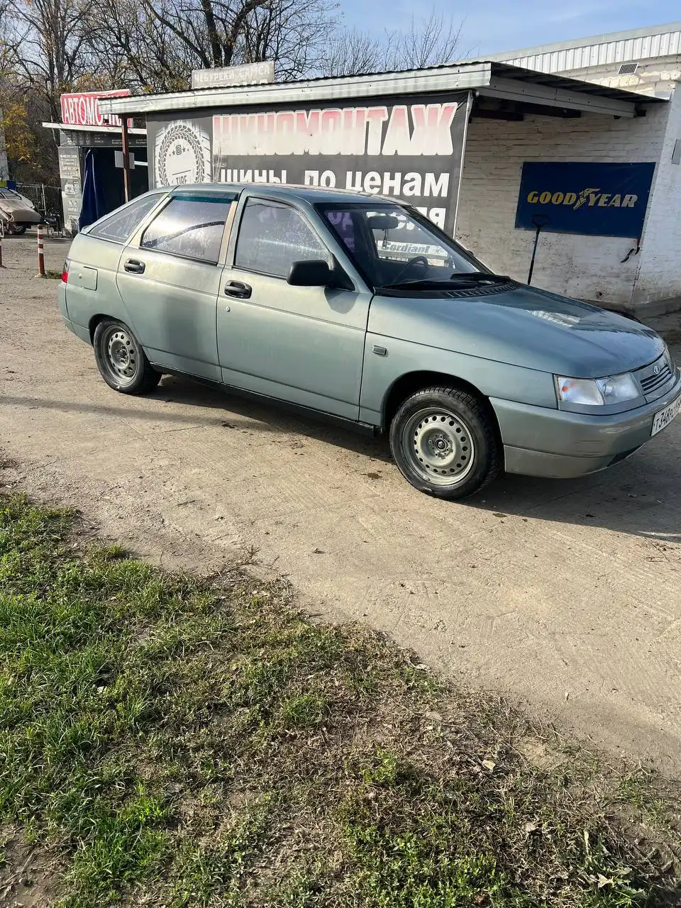 ВАЗ 2112 2002 года