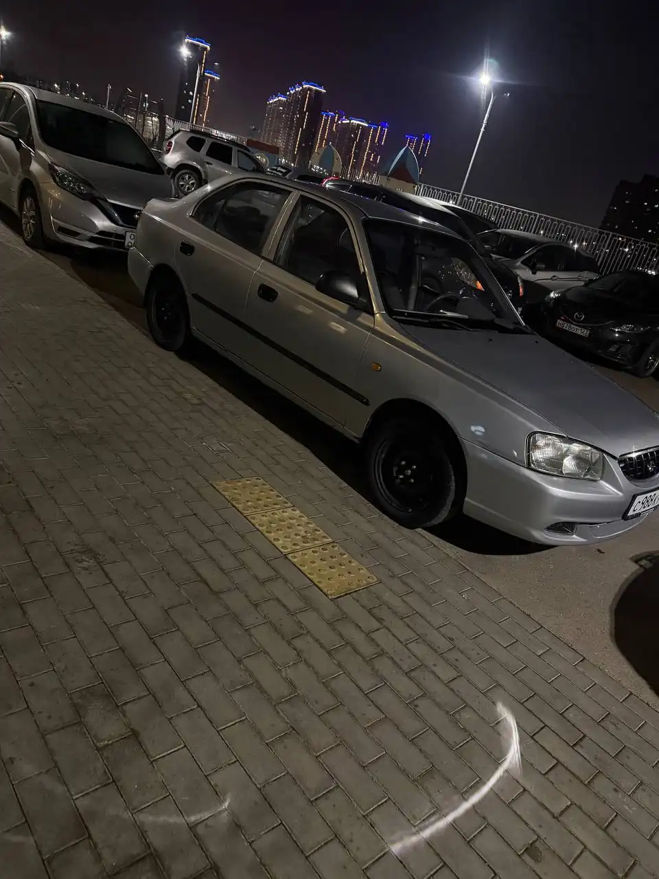 Продажа автомобиля 2005 года, пробег 205 тыс км, возможен обмен