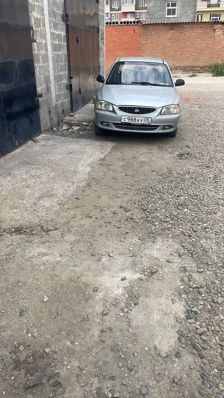 Продажа автомобиля 2005 года, пробег 205 тыс км, возможен обмен