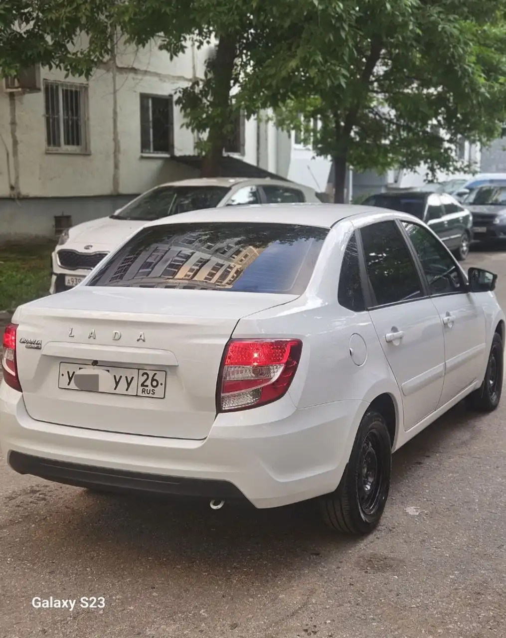 Продам Lada Granta CLUB 2023 года