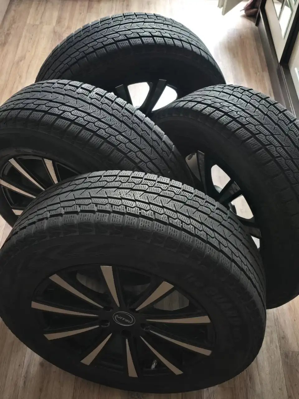 Комплект колёс на кроссовер с резиной YOKOHAMA