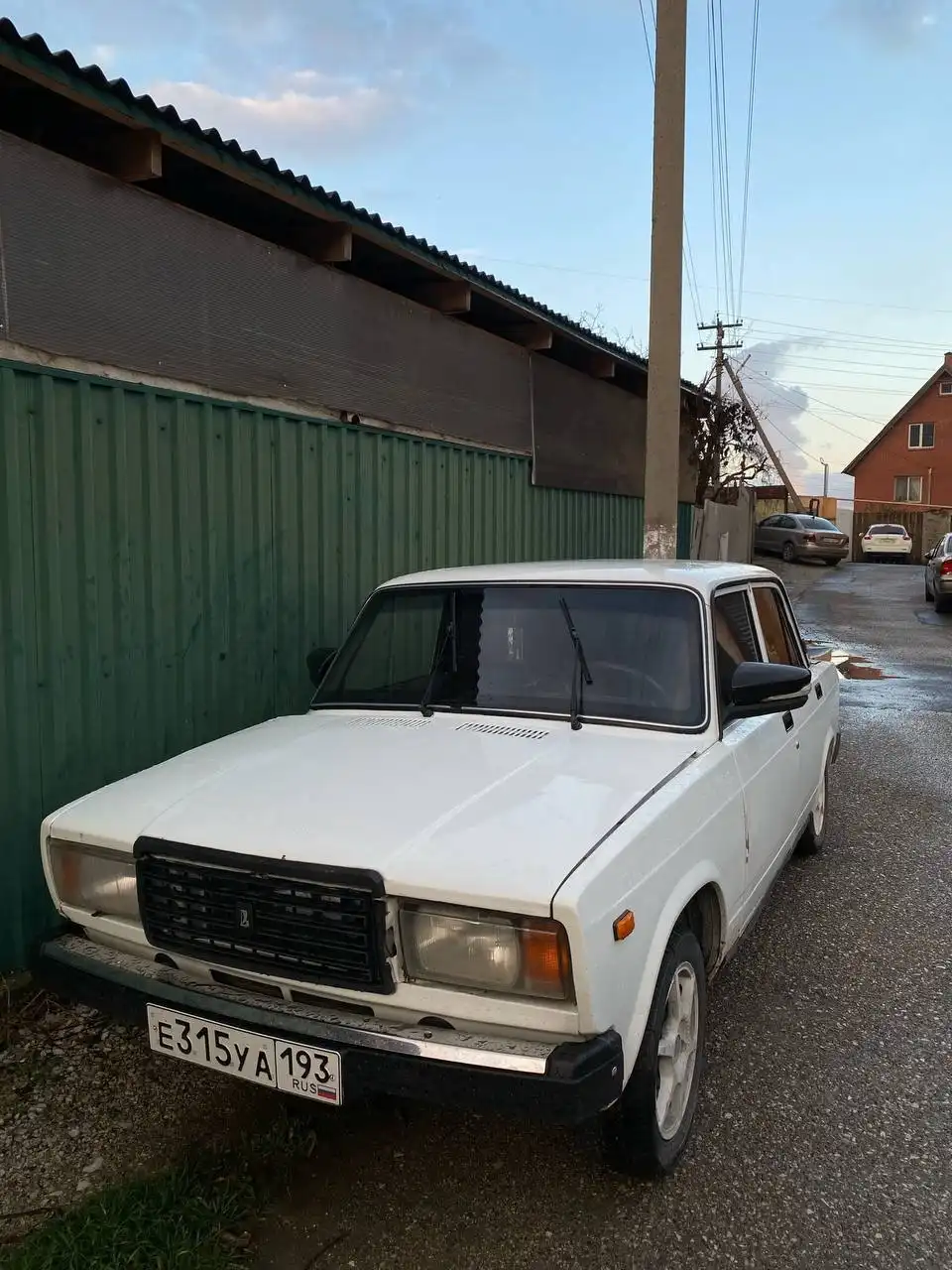 ВАЗ 2107 2006 года выпуска, инжектор, передний привод