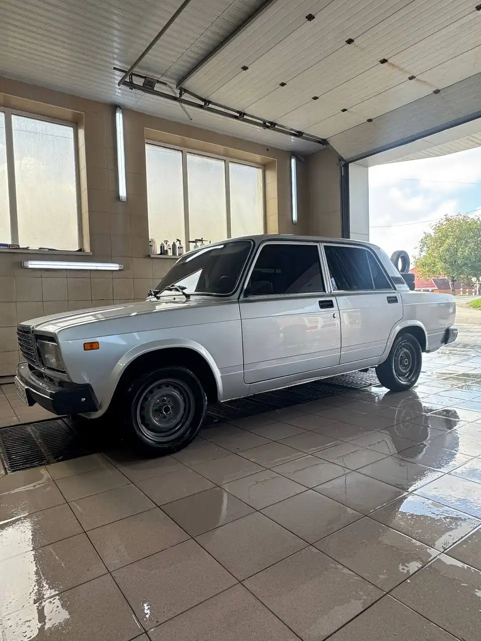 ВАЗ 2107 2011 года выпуска в отличном состоянии