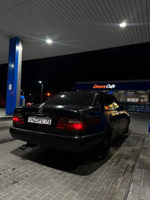 Продажа Mercedes 210 E класс - частное объявление в Краснодар