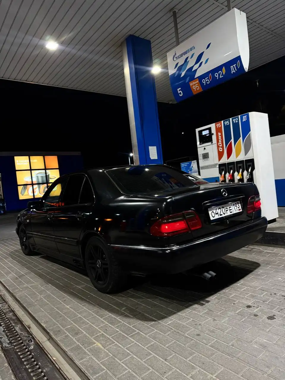 Продажа Mercedes 210 E класс