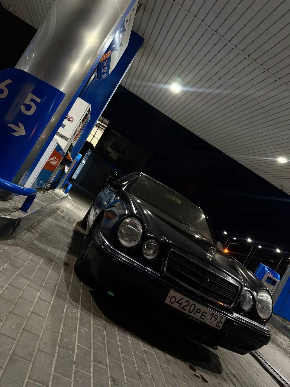 Продажа Mercedes 210 E класс