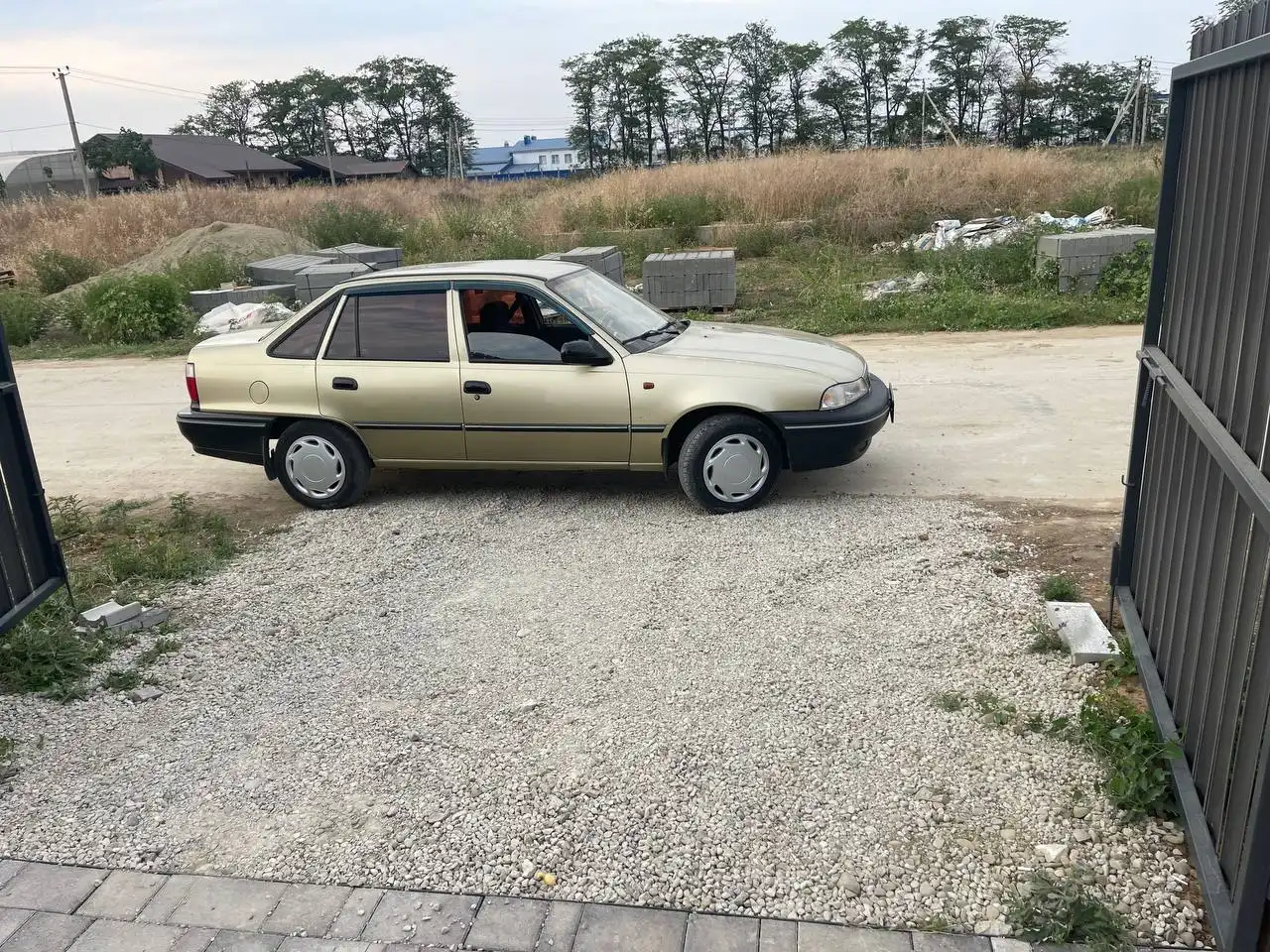 Продажа автомобиля 2008 года с пробегом 87000 км