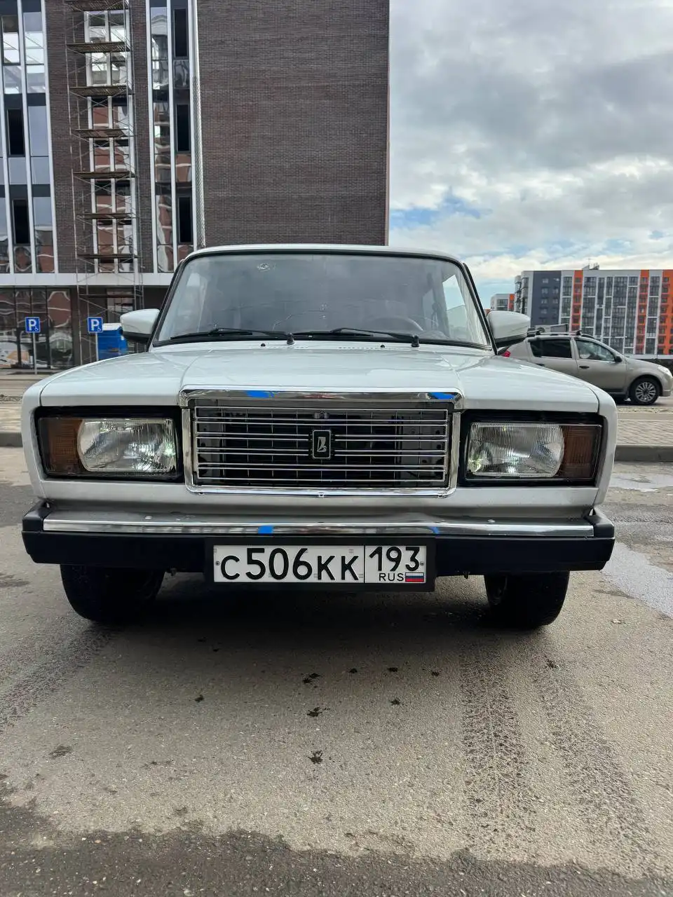 Продажа автомобиля ВАЗ 2107 2011 года выпуска