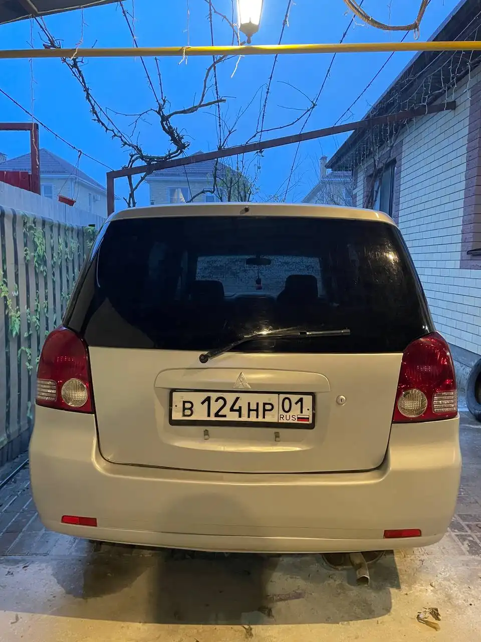 Mitsubishi Dion 2000 года в отличном состоянии