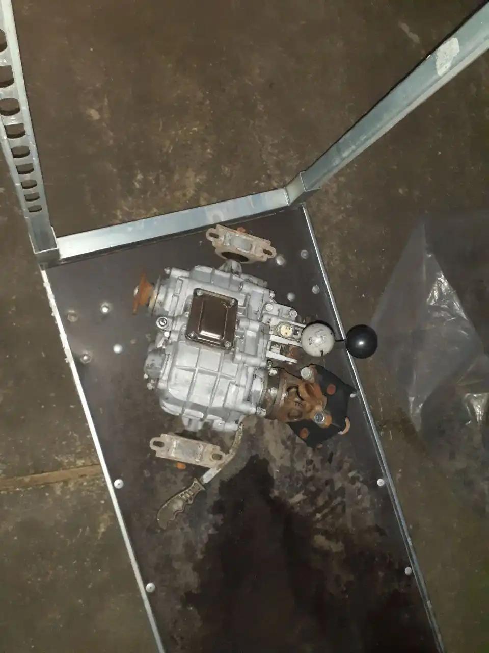 Продам раздатку рабочую на Ниву