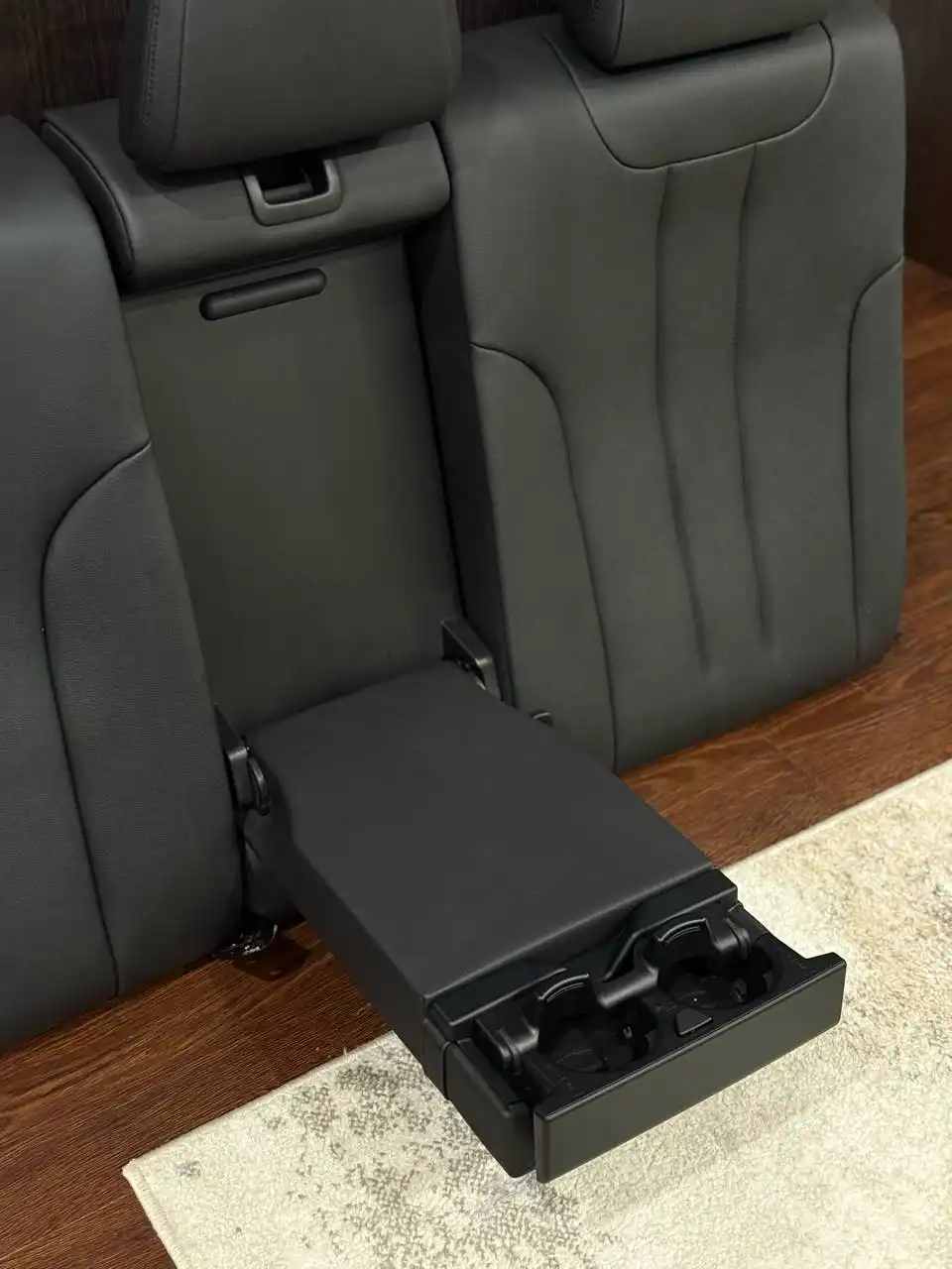 Задний ряд сидений BMW G30 2020 года