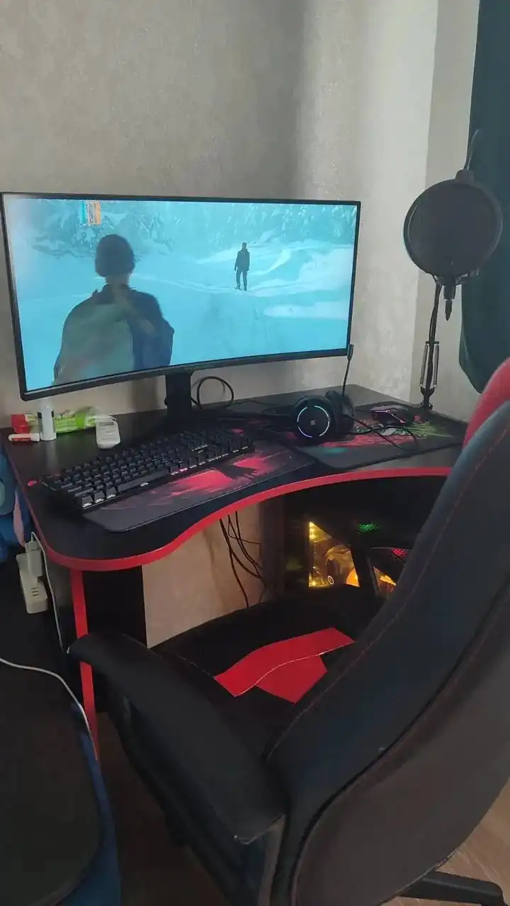 Стол и стул в комплекте