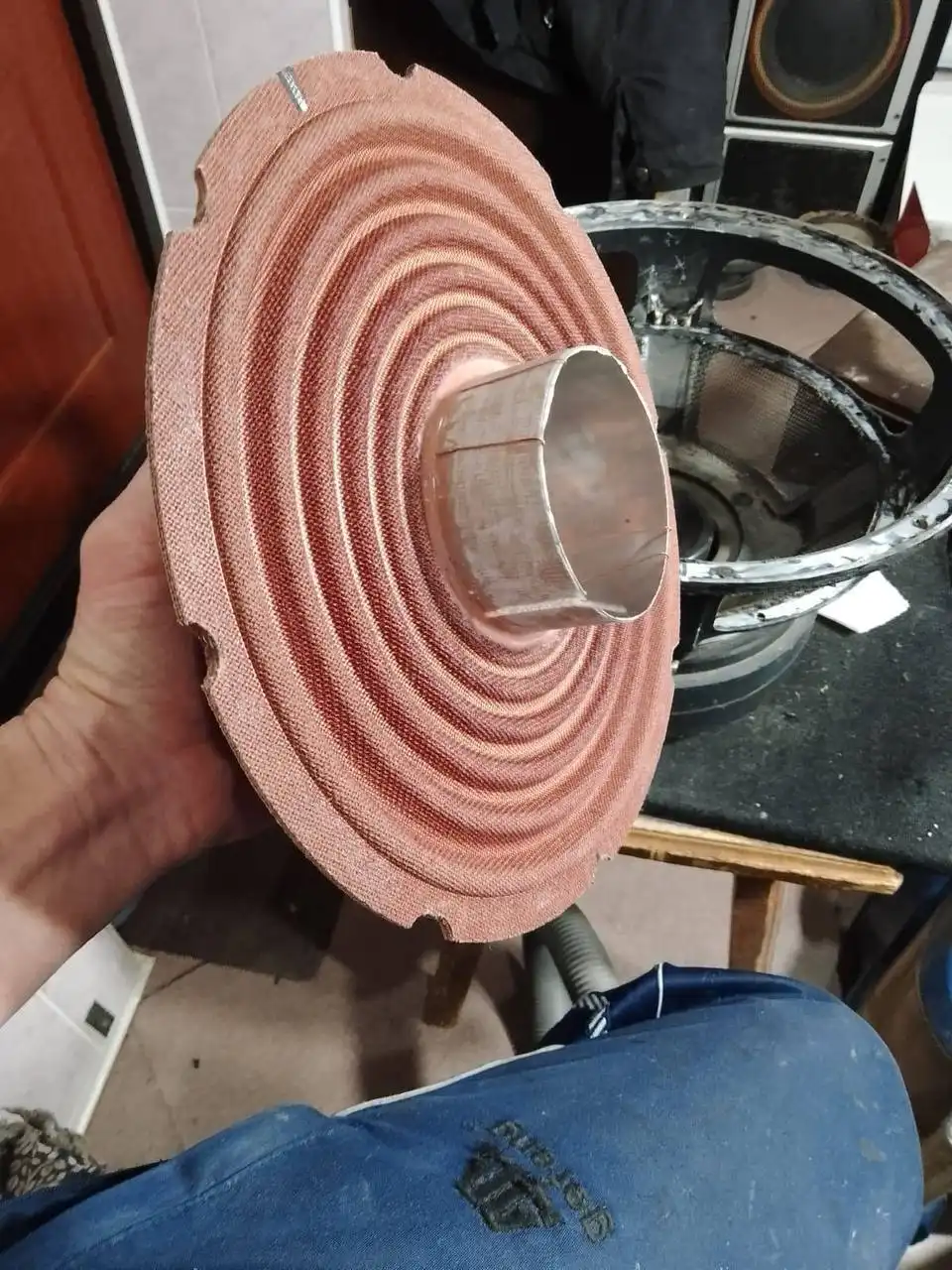 Продам Kicx Tornado 2000Вт с замененными деталями