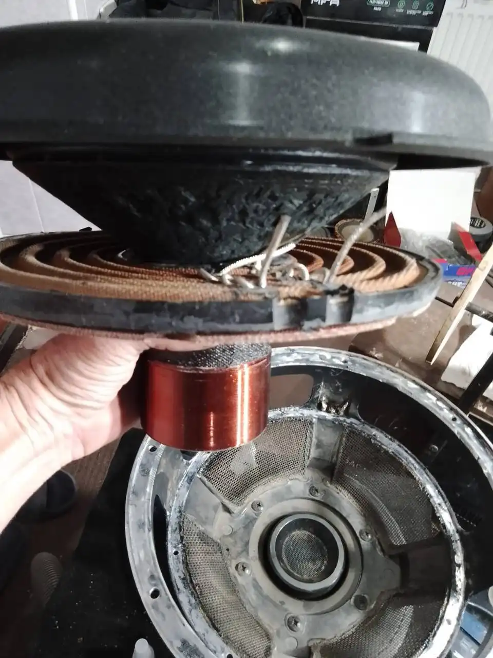 Продам Kicx Tornado 2000Вт с замененными деталями