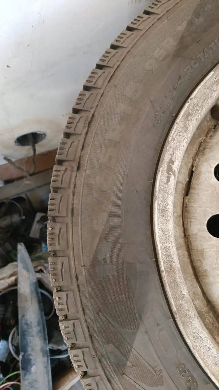 Продам зимние колеса 195/65 R15 2023 года - Шины и диски (Авто) в Краснодар