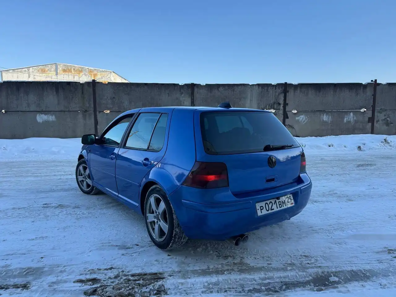 Продажа Volkswagen Golf IV 2001 года выпуска - Легковые автомобили (Авто) в Майкоп