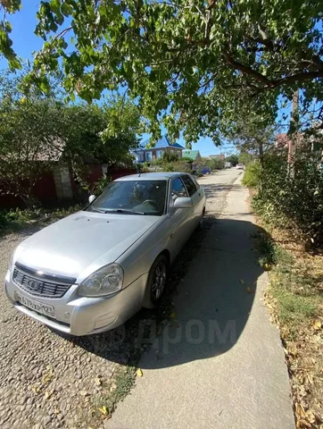 Автомобиль 2012 года в хорошем техническом состоянии - Государственные номера в Краснодар