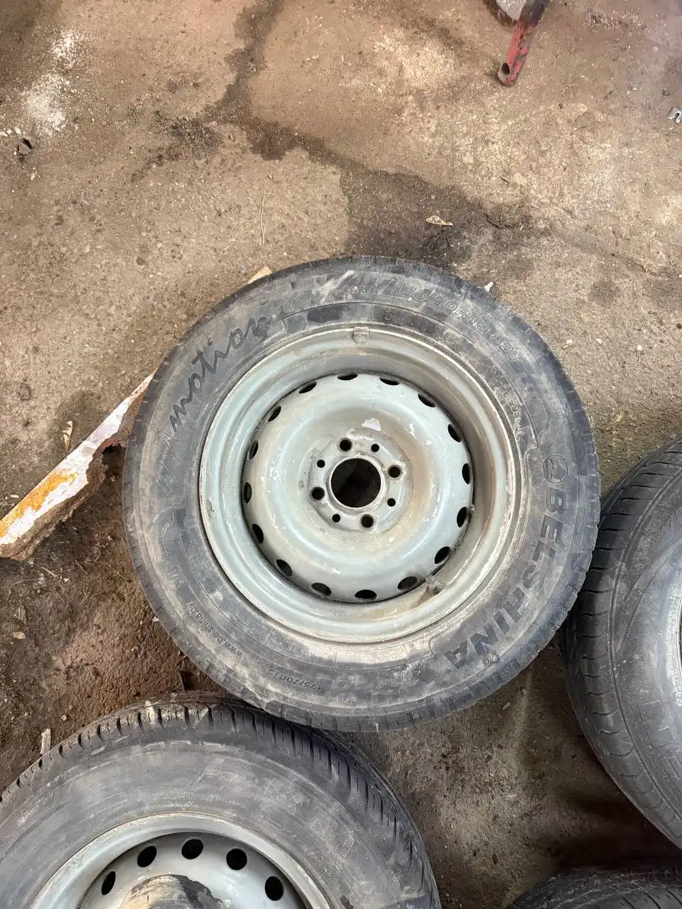 Продам штампы 2107 с летней резиной - Запчасти (Авто) в Краснодар