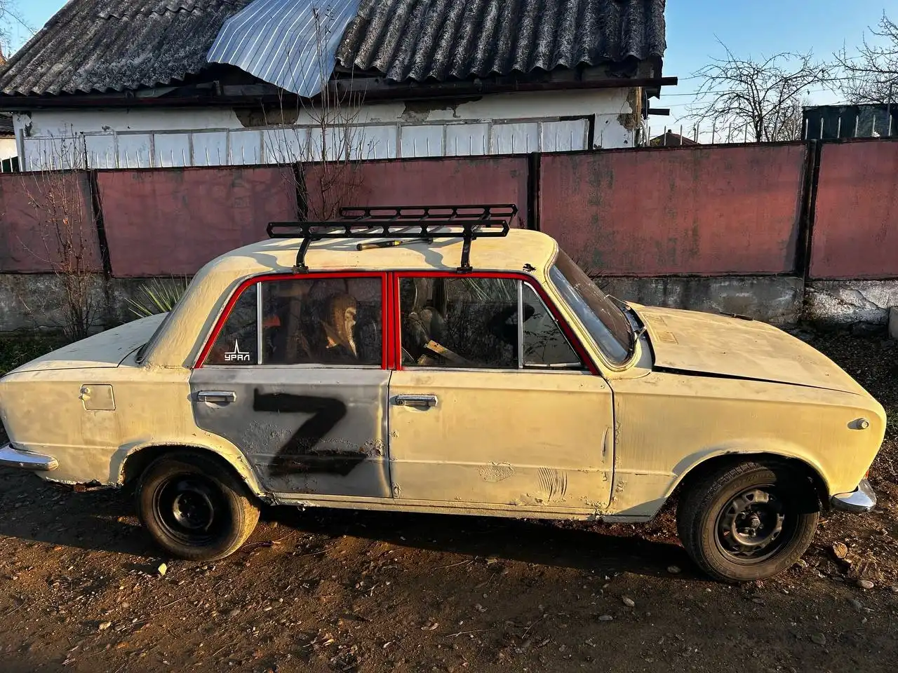 Автомобиль на ходу без тормозов и аккумулятора со сцеплением в подарок - Авто в Краснодар