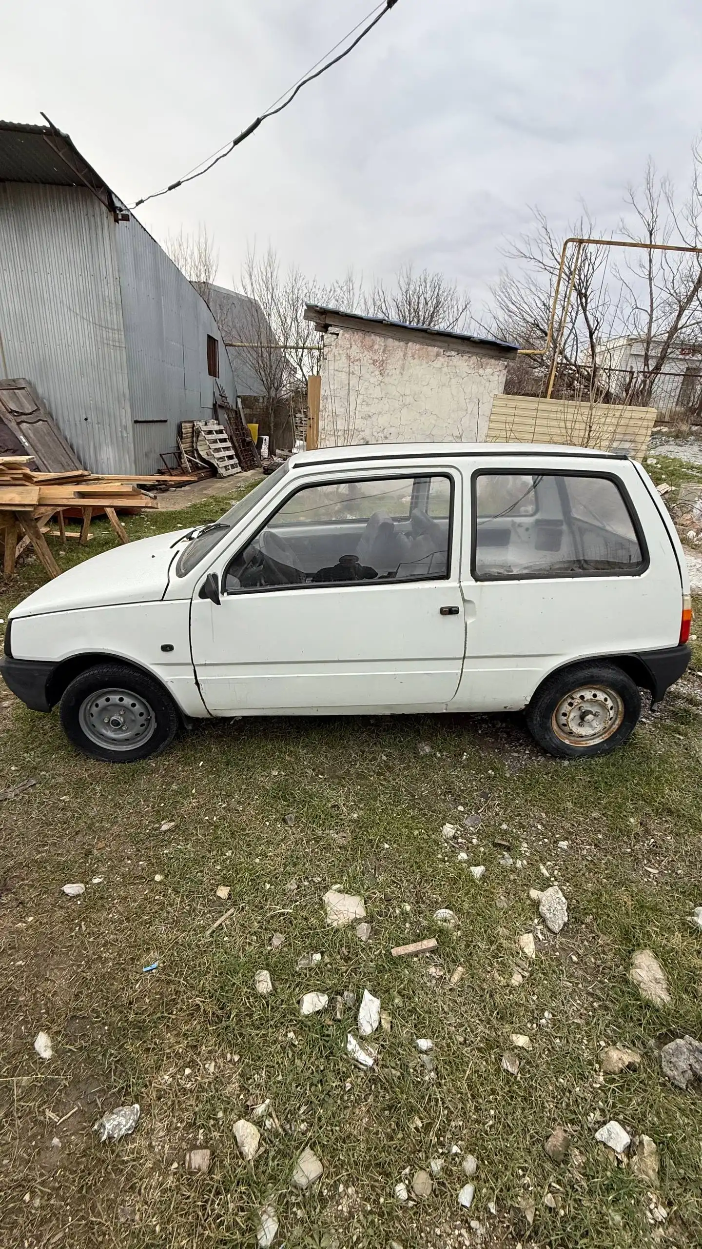 Автомобиль 1998 года на ходу - Авторынок (Авто) в Геленджик