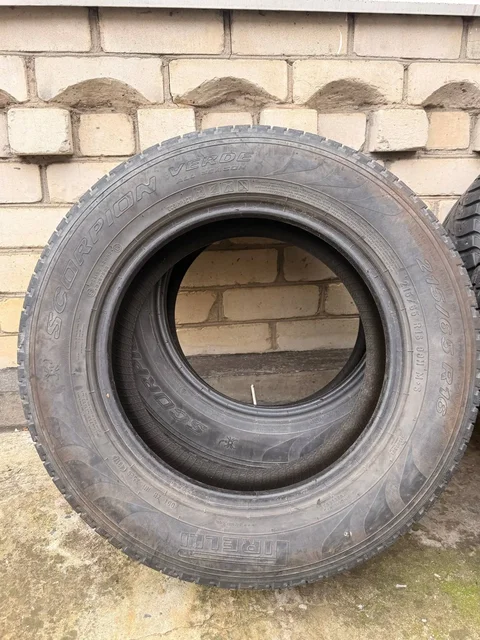 Шина Pirelli 215/65 R16 на докат - Запчасти в Краснодар