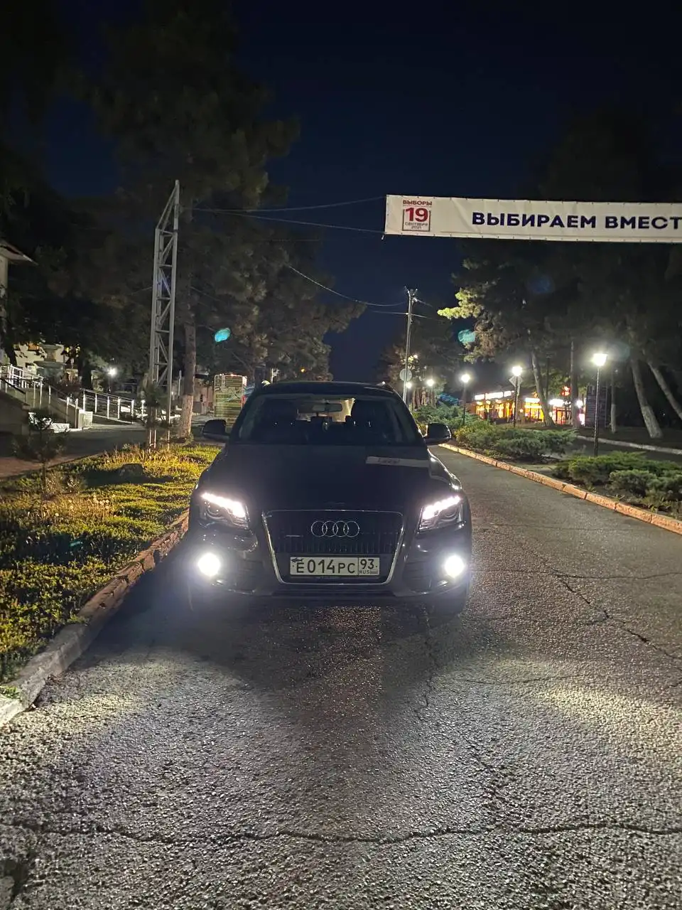 Продам автомобиль Audi Q5 2010 года - Легковые автомобили (Авто) в Краснодар