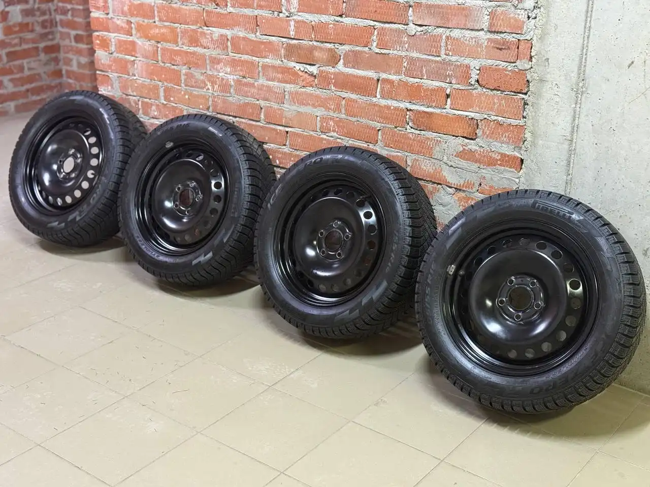 Шины Pirelli Ice Zero 205/55/16 - Шины и диски (Авто) в Краснодар