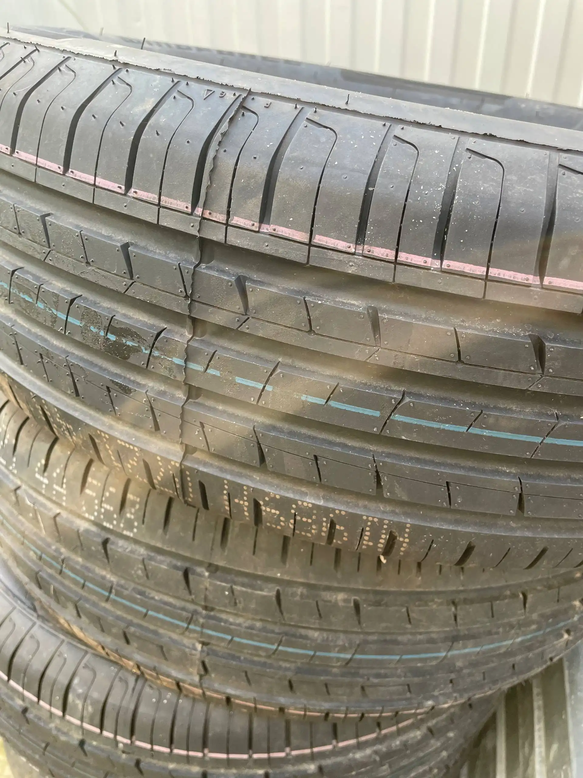 Новая летняя резина R15 - Шины и диски (Авто) в Краснодар