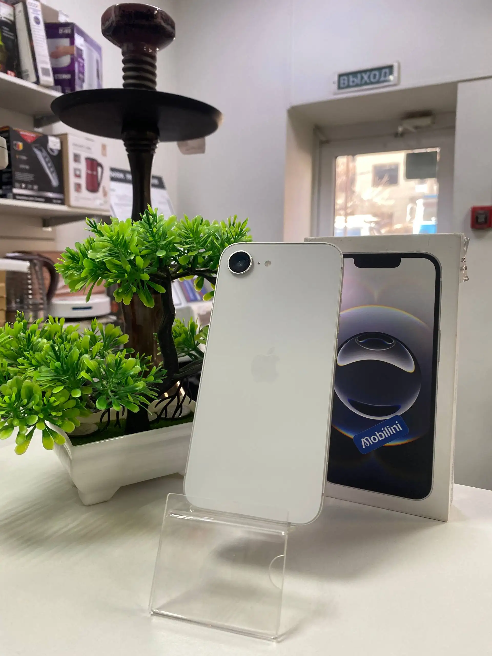 iPhone 16e 128gb в идеальном состоянии - Смартфоны (Электроника) в Краснодар