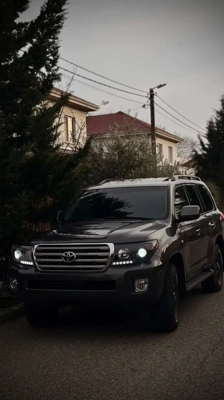 Продажа Toyota Land Cruiser 200 2008 года - Внедорожники (Авто) в Адлер
