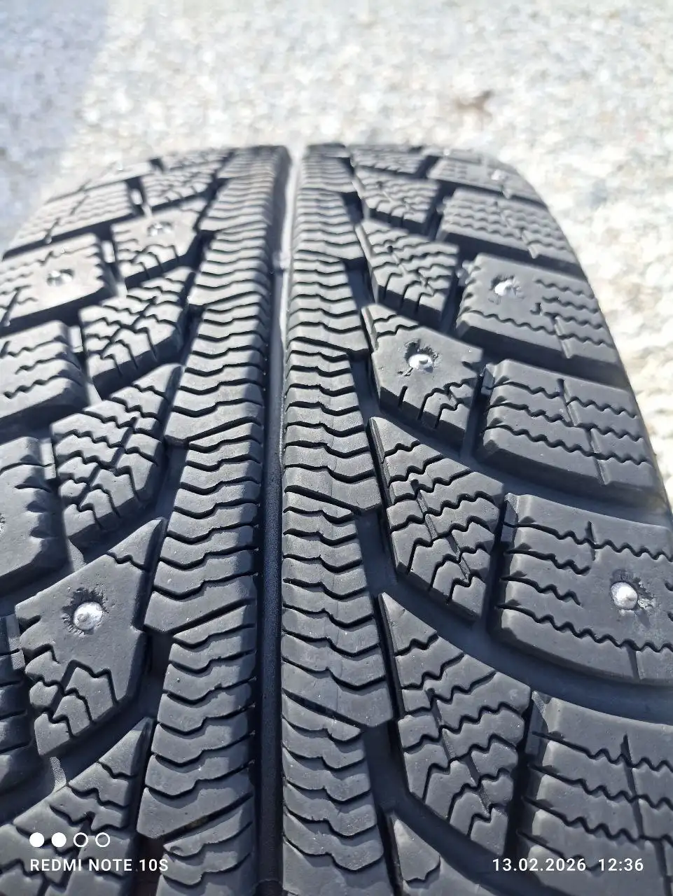 Продам комплект зимних шипованных колёс - Шины и диски (Авто) в Краснодар