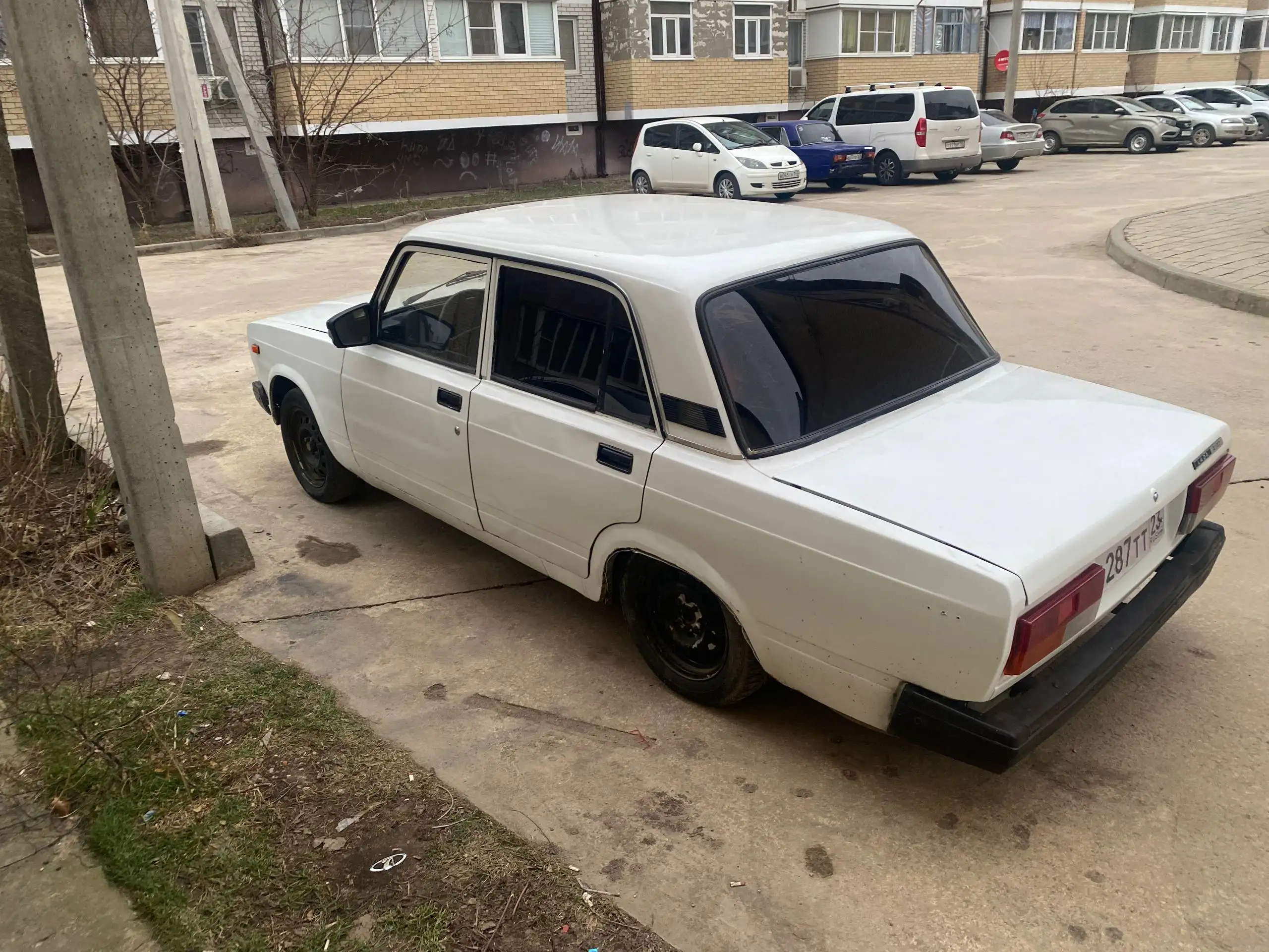 ВАЗ 2107 2001 года выпуска в Краснодаре - Легковые автомобили (Авто) в Краснодар