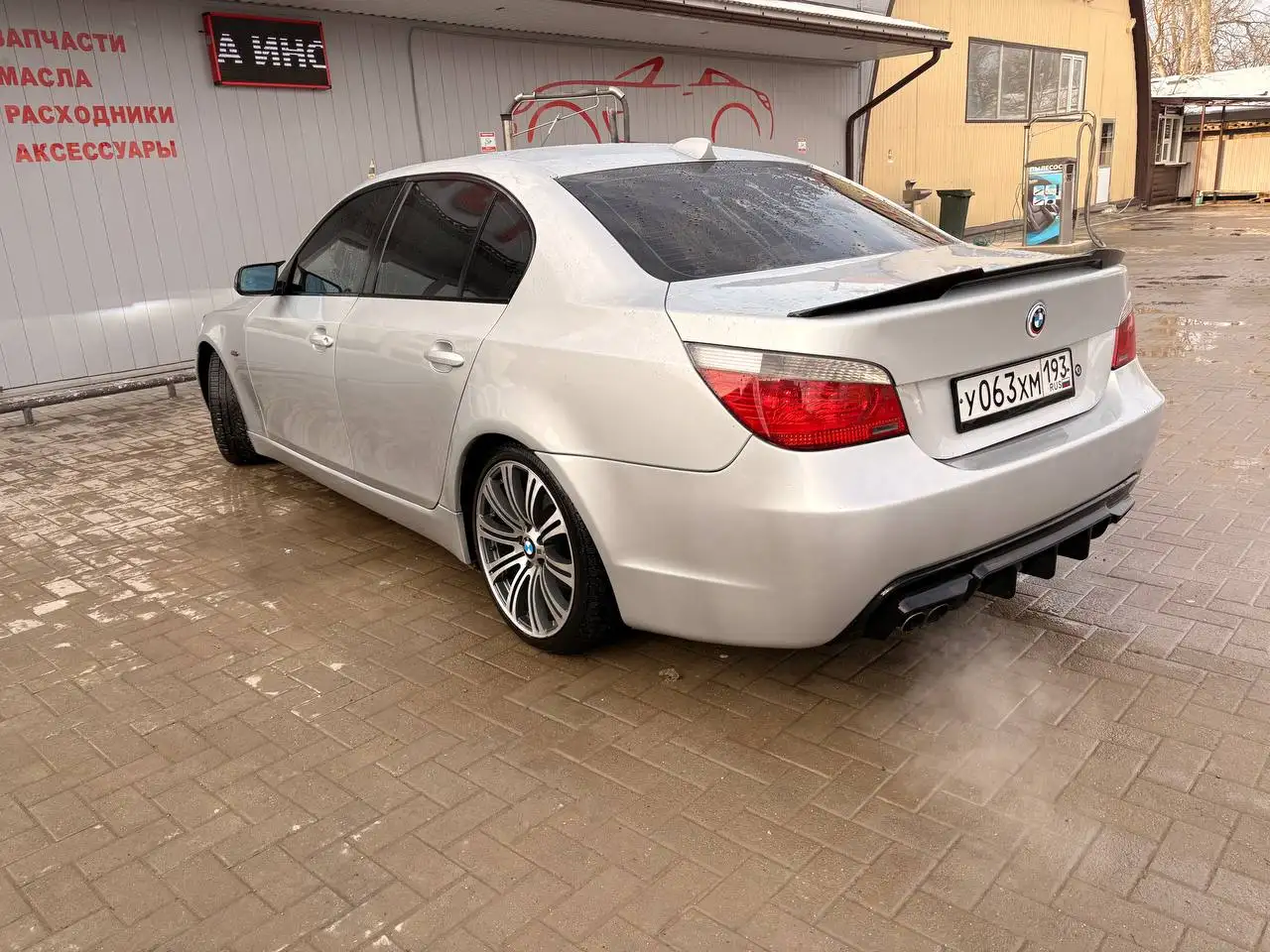 BMW 5 серии 2003 года выпуска в Горячем Ключе - Легковые автомобили (Авто) в Горячий Ключ