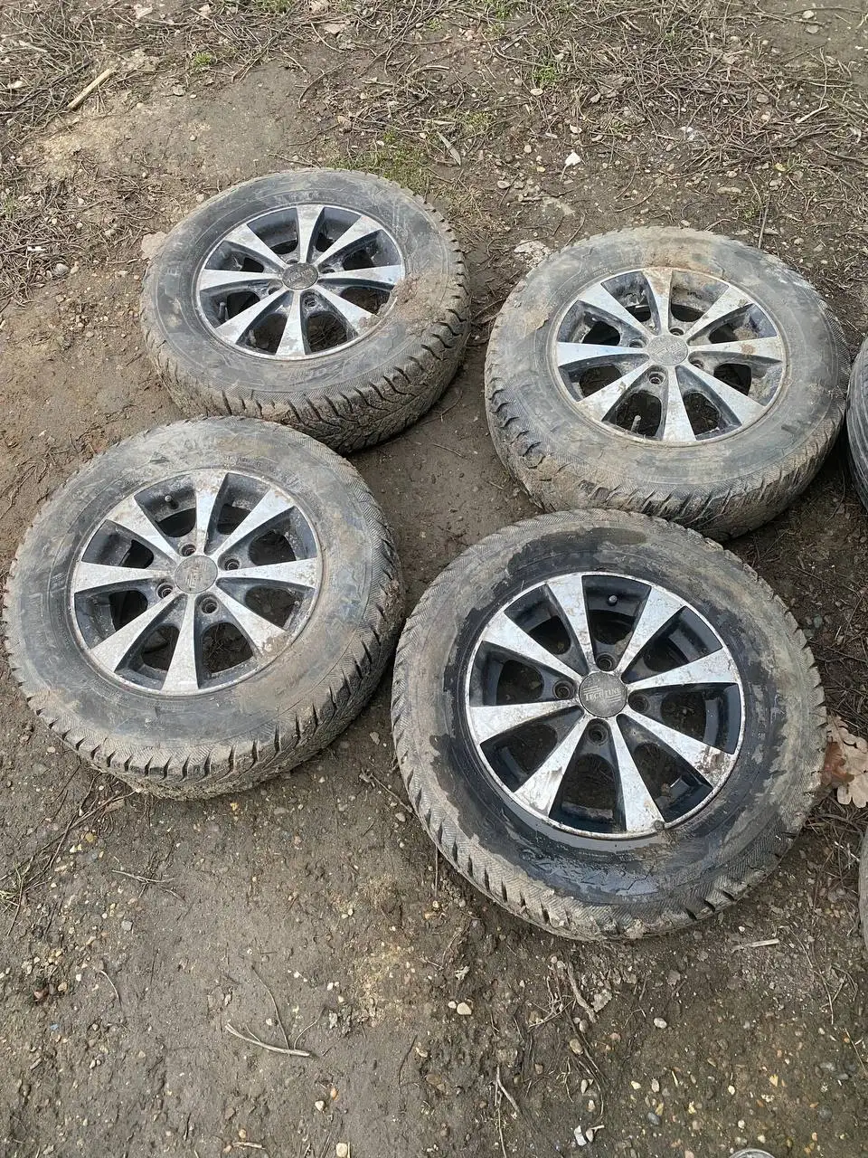 Диски с резиной R13 4x100 - Запчасти (Авто) в Краснодар