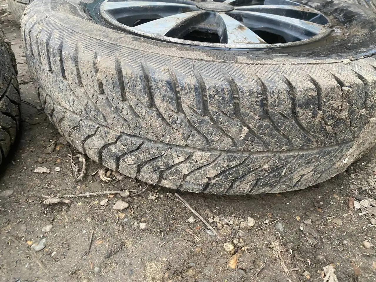 Диски с резиной R13 4x100 - Запчасти (Авто) в Краснодар