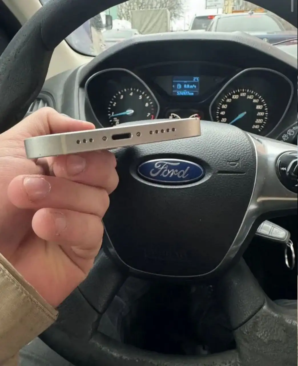 Продам iPhone 13 256GB - Смартфоны (Электроника) в Краснодар