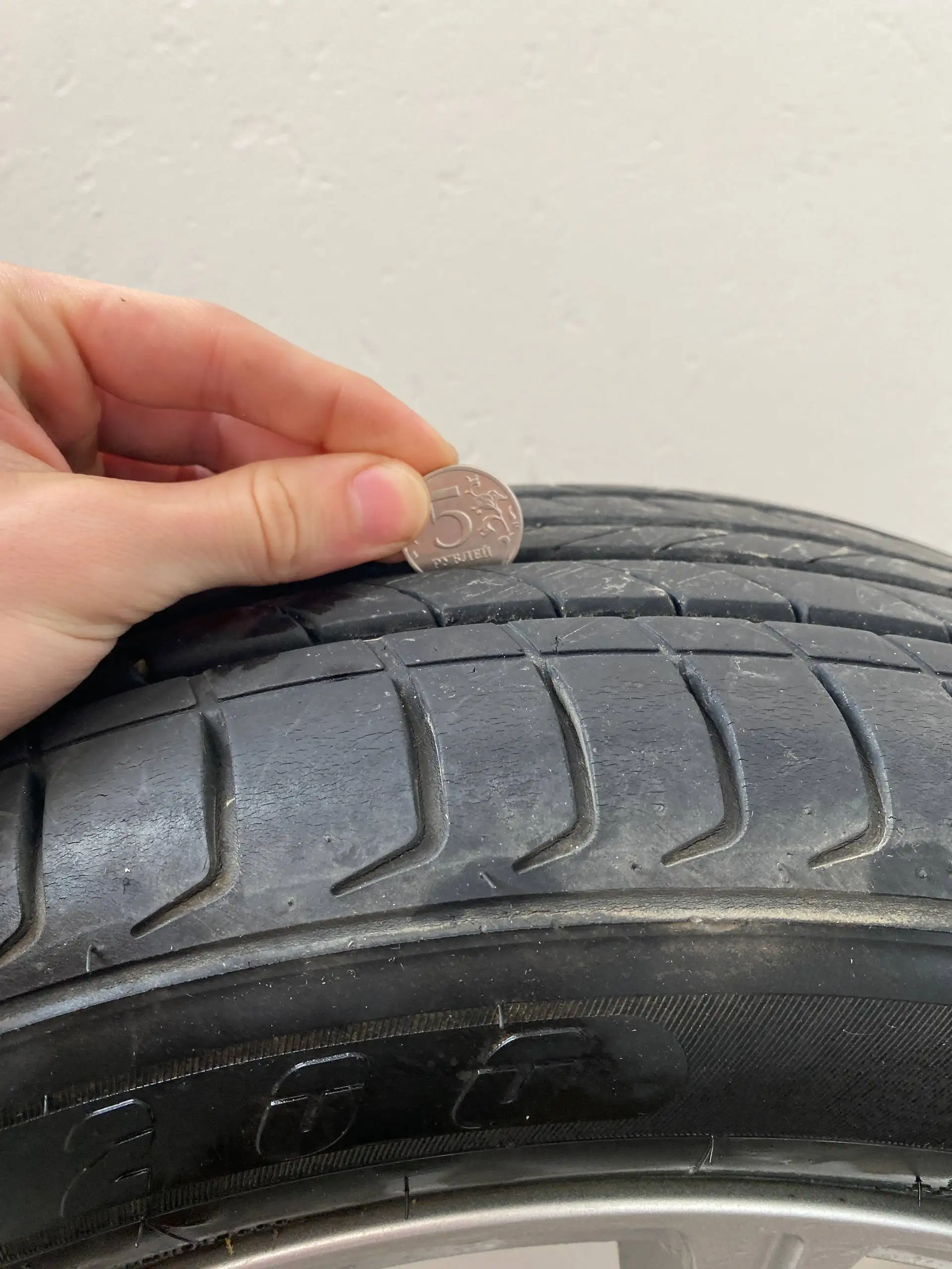 Диски на ВАЗ в сборе с резиной 2023 года - Запчасти (Авто) в Краснодар