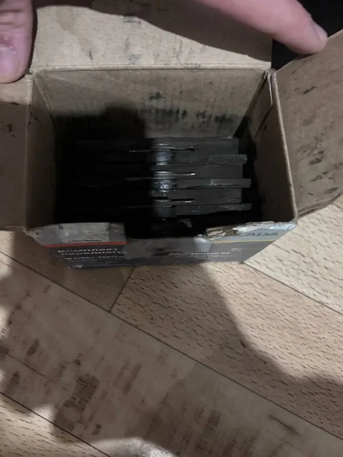 Тормозные диски и колодки 13r - частное объявление в Краснодар