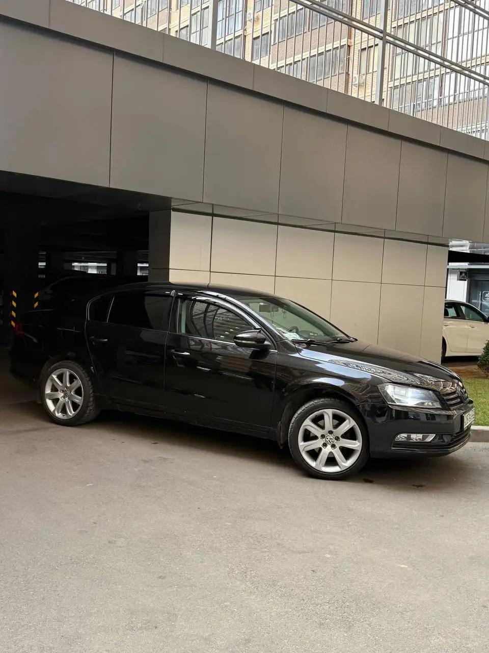 Продажа Volkswagen Passat B7 2011 года - Легковые автомобили (Авто) в Краснодар