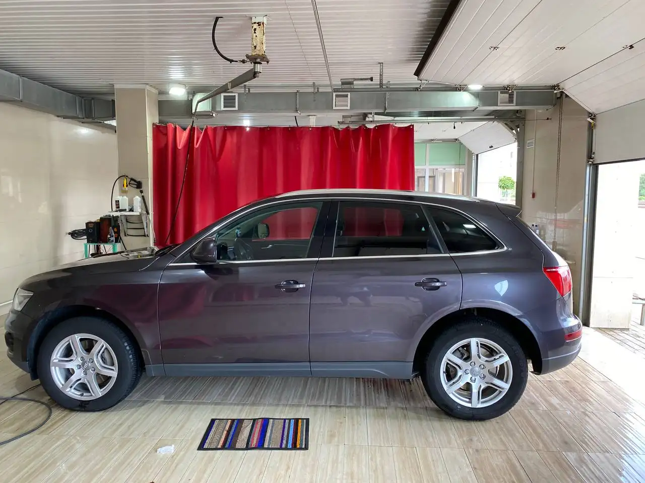 Продажа Audi Q5 2010 года в Крымске - Авто в Крымск